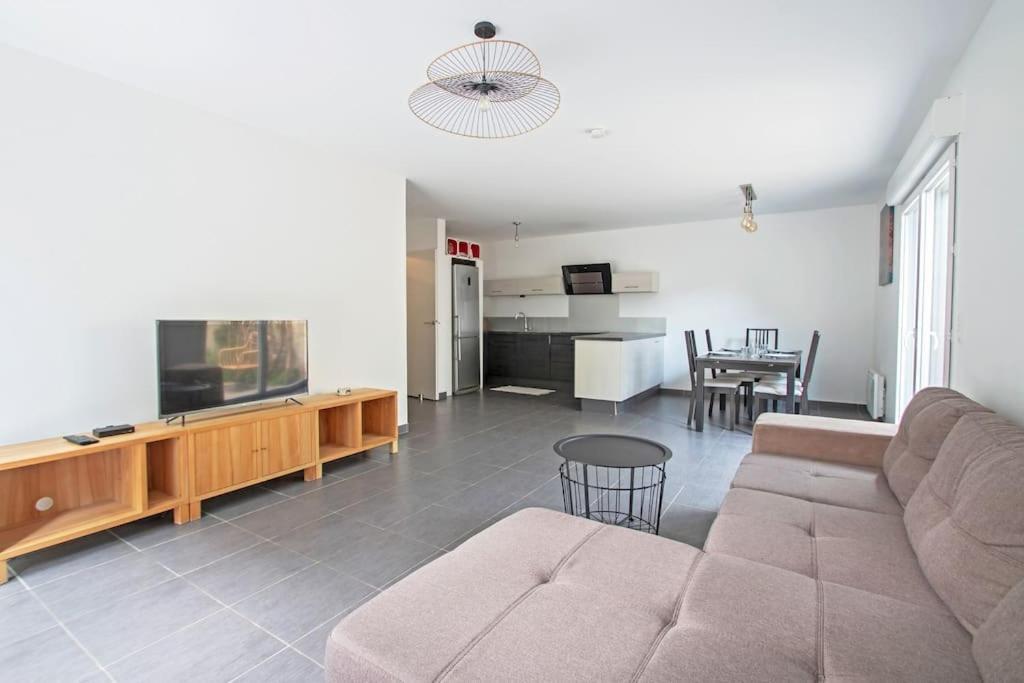 Апартаменти Le P'Tit Rimbaud, 6 Pers, Parking Prive, Jardin,Wifi Монпельє Екстер'єр фото